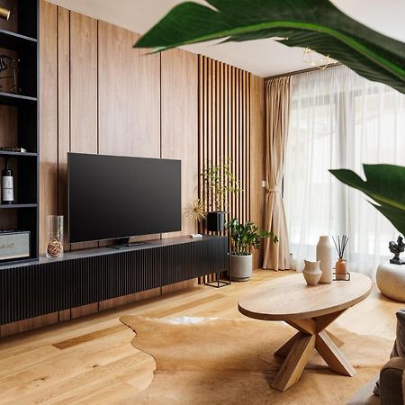 Pure Living Apartment W. Private Parking Μπρασόβ Εξωτερικό φωτογραφία